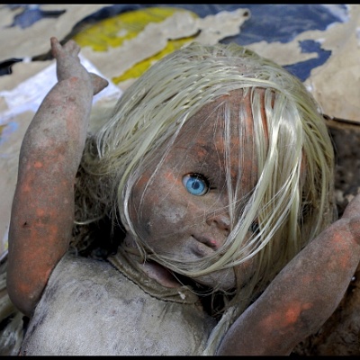 einige scheinen uns ... : Puppe, Puppenfabrik