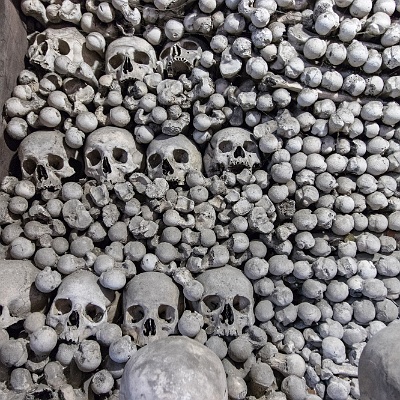 WEB IMG 0305 : Beinhaus, Knochenkirche