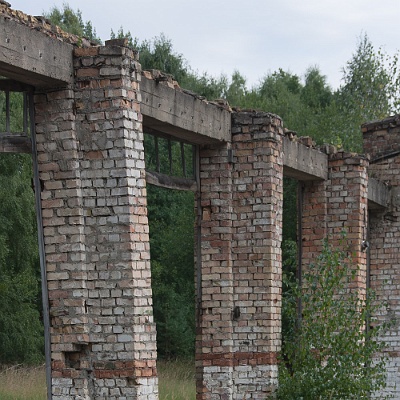 Garage, kurz vor dem Einsturz : GSSD, Lost Place