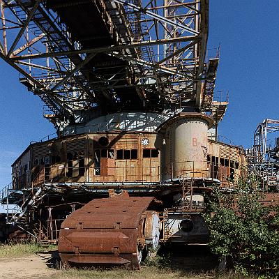 D90 04433-LR4K : Abandoned, Bagger, Lost Place