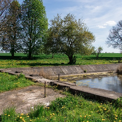 die Startblöcke : Lost Place, Schwimmbad